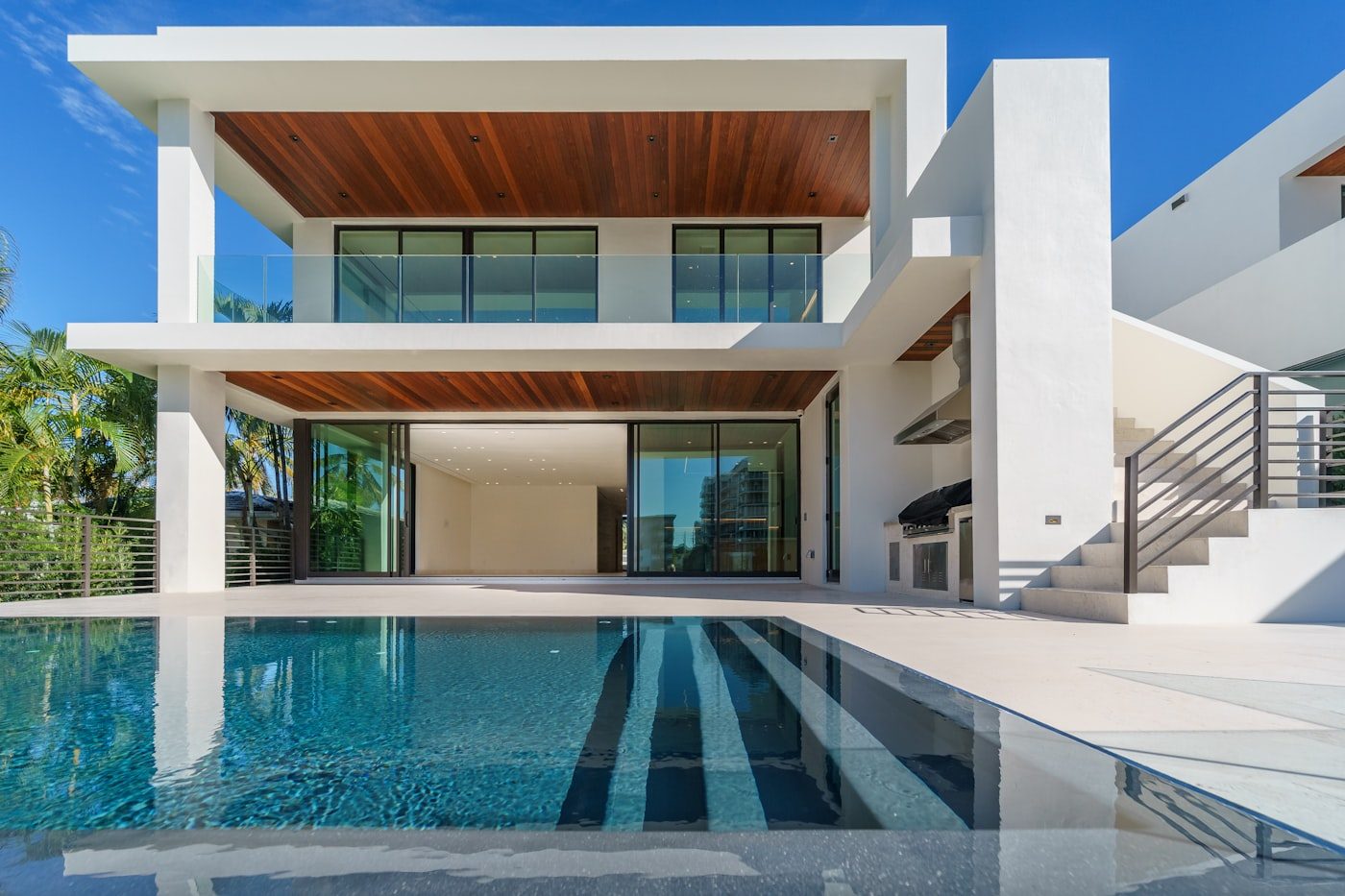 Modern estate with infinity pool at 12 Ravine Crest